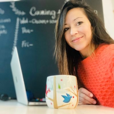 Code lover on the path of becoming a WIT. Tweeting about #JavaScript #CSS #Vue #React & #GIS - https://t.co/dtX3KfAmTa