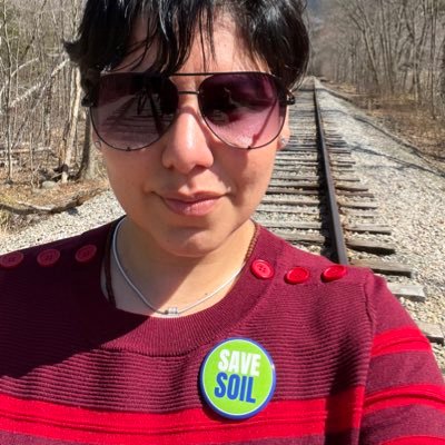 An Earth Buddy on a mission to Save our Soil !! https://t.co/JdOpCRDV94 #SaveSoil