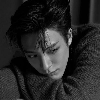 powkum_'s profile picture. พลบค่ำ (n.) อยากชนะเกมเรียก คุณพลบขา