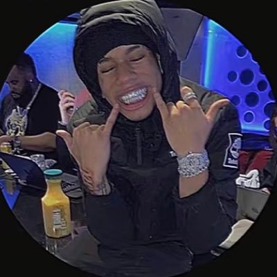 chupapikash's profile picture. 