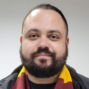 Arquiteto de Software, Desenvolvedor de Software, cervejófilo e cinéfilo.