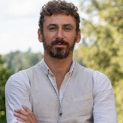 Co-director of @EUI_EGPProg and fellow at @EUI_Schuman, research centre of @EUI_EU. I also play beach volley, chess, and sometimes the fool