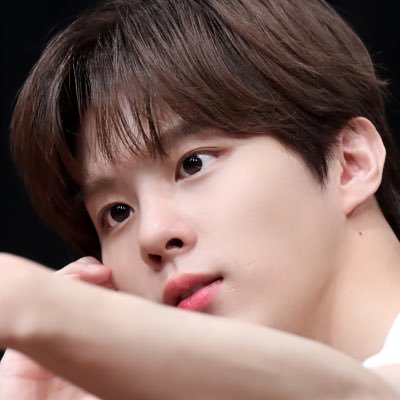 woo_dada1027's profile picture. #김우석 @KWS_official_