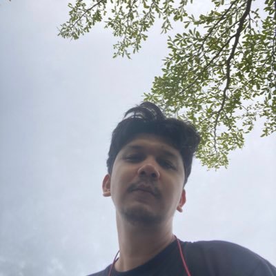 karehenggg's profile picture. fragile but intense