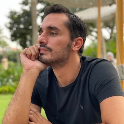 Sales and IT in the morning🖱️📱💻, potato couch by night🎥🕹️ . My tweets are my thoughts.