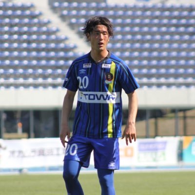 法政大学サッカー部NO.6 FC岐阜NO.35→NO.19 ベガルタ仙台NO.24 ラインメール青森NO.20     横須賀市出身