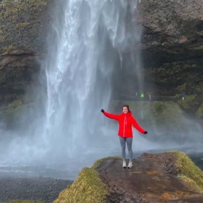 Seattleite in Brisbane, AUS | Usually on a ✈️ to somewhere. Mostly🍷 & sometimes 🥃 Social Media Marketing @ignitionapp 👩🏻💻 Go Dawgs 💜💛 & Seahawks 🏈