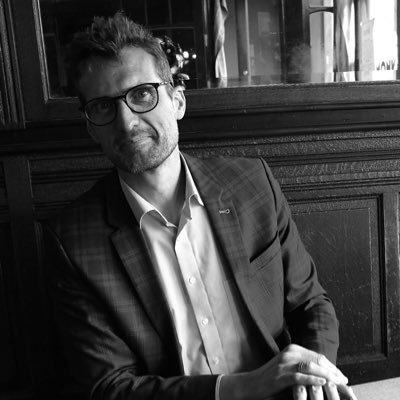 ‘public affairs officer’ bij @Fedustria, federatie vd textiel-, hout- en meubelindustrie. “Wer kämpft kann verlieren, wer nicht kämpft hat schon verloren.”
