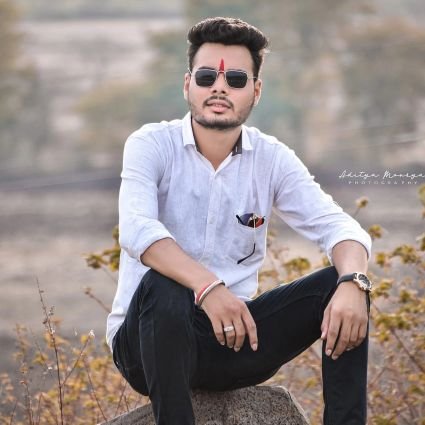 adityatiwariru3's profile picture. 🗡Making history ✨