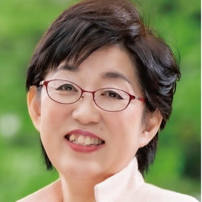 つくば・市民ネットワーク運営委員/2023年1月〜茨城県議会議員（営業戦略農林水産委員会）2012年〜2020年つくば市議会議員2期、高知県高知市生まれ、広島大学総合科学部卒業。