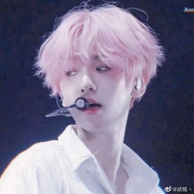 vtpnie's profile picture. 찬백❤엑소🤍ATUS