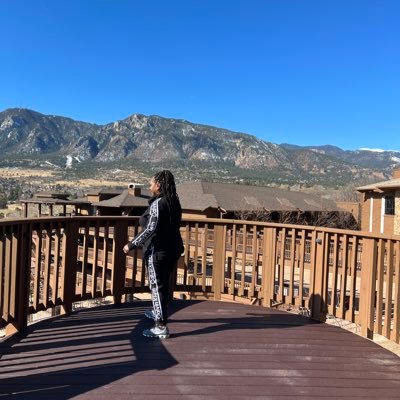 miche350's profile picture. Christian, Mother, Educator.