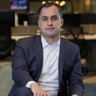 JZanlorenziJr's profile picture. Responsável pela mesa de ações e derivativos do BTG Pactual. Apaixonado pela minha família, vinhos e carros.