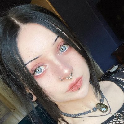 Can I please be your Goth Girlfriend? 👉👈
ALTERNATIVE style! 🖤🤍 Thick Goth girl

Wishlist: https://t.co/gUJ4FVgSjx
All my links: https://t.co/o09gtWdzxF