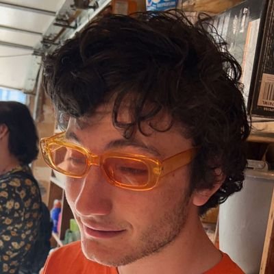 Smash Player? | 23 | priv: @robber_is_sad | he/him
~
PhD student @ Brandeis