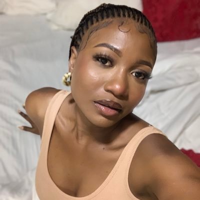 Ayowunmimi__'s profile picture. UGC creator ✨lifestyle✨ beauty ✨content creator ✨ vlog and more IG : @ayowunmimi__ youtube @ayowunmimi__