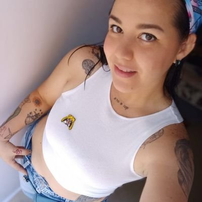 lolamarciana_'s profile picture. ni mucho ni poco