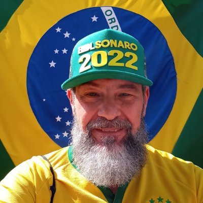 Sou brasileiro conservador e patriota. Brasil acima de tudo, DEUS acima de todos