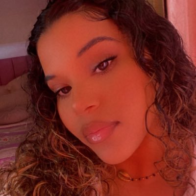 Lauraa_yns's profile picture. XX/🇱🇧🇨🇻