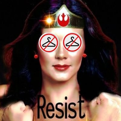 #Resist! Fight fascism She/her
🌊I'm a mom &❤er of democracy against racism!
#Latinx
#BLM
#DemVictory
CS/Post:@malena
Tiktok/Mastadon:@malenasoy
IG@malenav
