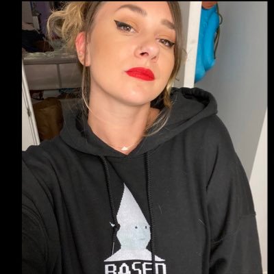 MissMarjLive's profile picture. Twitch Affiliate : Glassblower : Goofball : Catlady : Pikachu Enthusiast : Sometimes a Dancer /// Come Hang with me and my community 💕💕💕