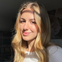 Chloé (@chloelukasiak) 's Twitter Profile Photo Chloé (@chloelukasiak) 's Twitter Profile Photo