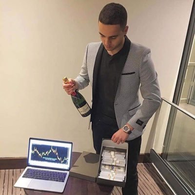 🫵🏻A crypto trader is a man who is always on the cutting edge🔮#Crypto #Btc #Eth