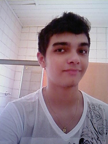Eu? Feio, magricelo, estrαnho;
Fαzer o que néh ?
' meus pαis tαvαm no escuro ;S
Ѽ
http://t.co/uQuId1ju5p