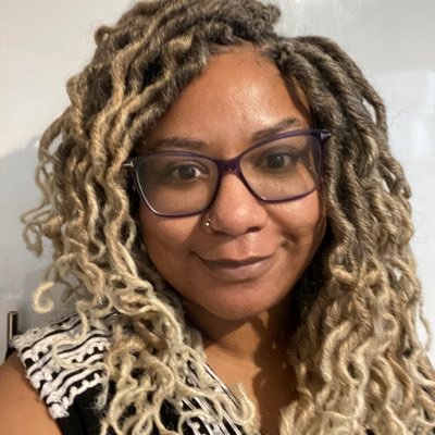 avioletautumn's profile picture. “To the world we dream about/ and the world we live in now” -Hadestown. She/Her. Wants 🍫