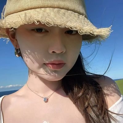 ainiduoyidiana's profile picture. 有朋自远方来，不亦乐乎