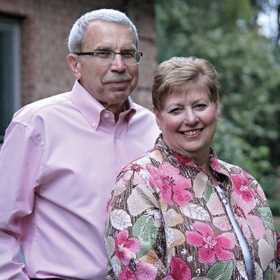 Debbie & Russ Hazy are Realtors with RE/MAX Select Realty. We serve Indiana, Westmoreland, Allegheny, and Armstrong Counties.