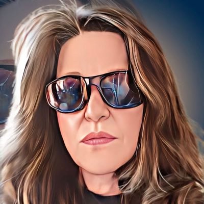 Author of Children’s books, blog, scientific illustration, artist. “ Take your broken heart and create art with it“