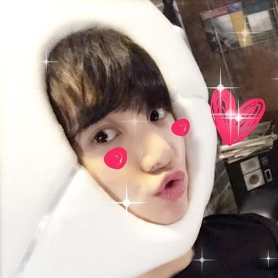 btsbiglove0425's profile picture. 