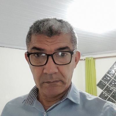 Sou pela Pátria,família e defendo os princípios da palavra de Deus.