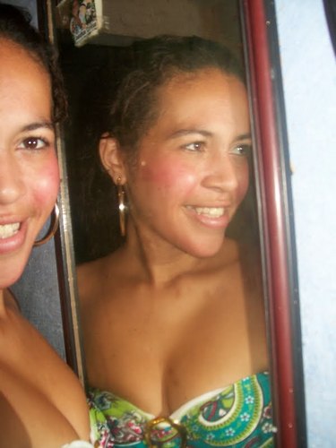 nome:Fernanda
signo:Aries
idolo:Deus
idade:18
AMO QUEM ME AMA FODE-SE QUEM ME ODEIA