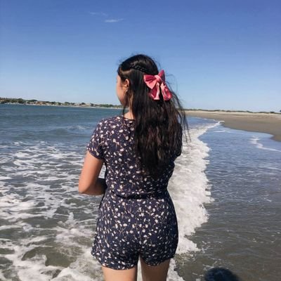 _Chewobbles_'s profile picture. Insta: _celinedionne_