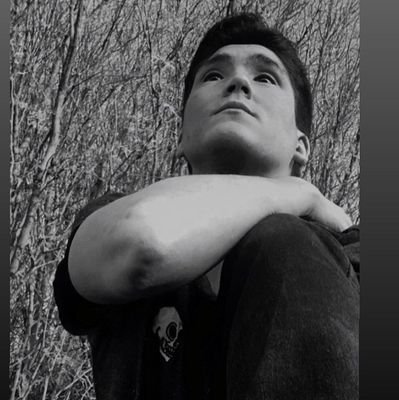 🎹Músico Autodidacta•
🧠Activista TID•
👥Sistema sanchez
•Host:Diego💜~Francesco♍~Harold🖤
▪︎Maggie🧡Sophie🌸Santi🤪Ángel🕊Adven🐺