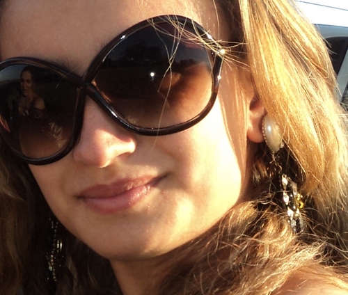 ♡ Aqui só existe o bem. Se você me deseja o mal, eu te desejo amor!
Você nunca sabe a força que tem, até que a sua única alternativa é ser forte. =]