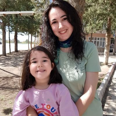 ayseaytinn's profile picture. Hayattaki en büyük zevki öğrenmek ve öğretmek... Türkçe öğretmeni 😊 Kitap aşığı 📚 Edebiyat, tarih ve psikoloji meraklısı.