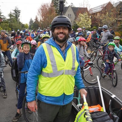 PE teacher | Bike Bus/Bike Bus & Walking School Bus Specialist | UrbanArrow Influencer | Using Twitter to Improve Active Transportation for my Students
