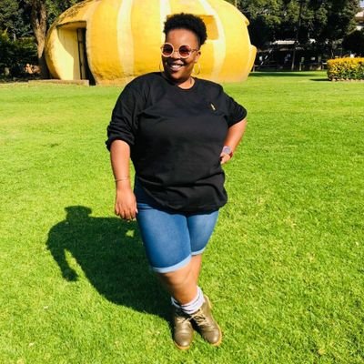 ✨ Mom
❤️ Lover
🤓 Writer/Comms & PR
👩🏽🎓 @Golden_Key UFS Chapter
👩🏽💻 @BrightRockZA Change Agent
💎 Kimberlite
#SmallTownGirlWithBigCityDreams