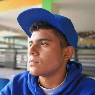 HarryParedes6's profile picture. 