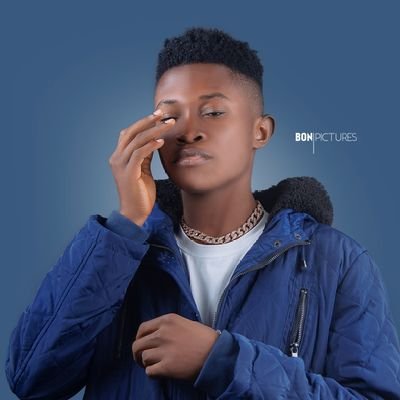 therealoffixial's profile picture. 30BG 4 life

Man Utd 4 life