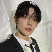 pheebs (@yeonlouvre) 's Twitter Profile