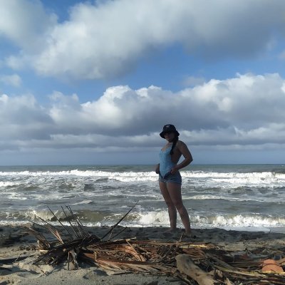 maria_lpez4's profile picture. Artista contemporánea alineada con los planetas.

La magia esta en ti