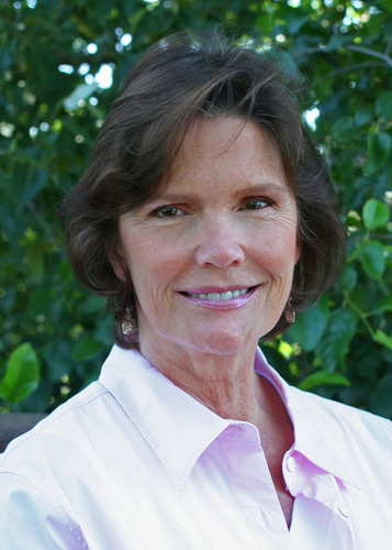 RiverGemVintage's profile picture. Vintage lover and collector of fine vintage clothing and other vintage treasures.  Follow me on twitter, and ebay (river-gems).