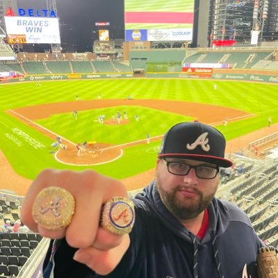 I'm a Atlanta @Braves, @ATLHawks, @ATLUTD @AtlantaFalcons Fan. Follow me on Twitter and subscribe me on YouTube as thepitchman17