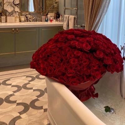 واسألك نعيماً لاينفذ وقُرةً عينً لاتنطفىء 🧡