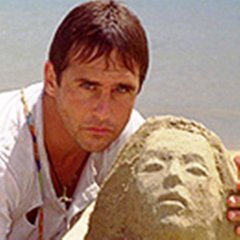 Todos dizem, que sou doente, louco, sou artista conhecido aqui em Pontal como Tonho da Lua, esse apelido é por que sou apaixonado pela Rutinha.