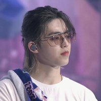 brie ~ slow (@svtdarling_) 's Twitter Profile